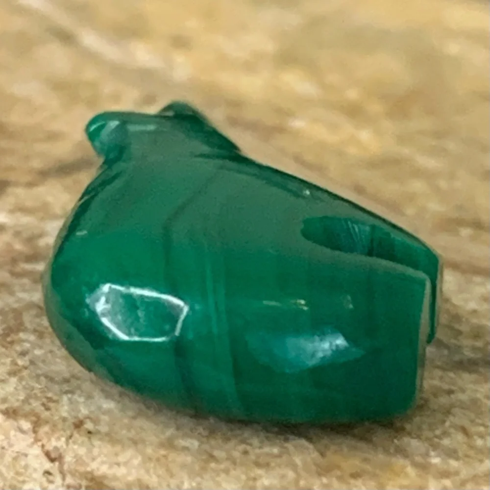 Native American Style Green Zuni Bear Fetish Bead Carved Miniature Spirit Animal